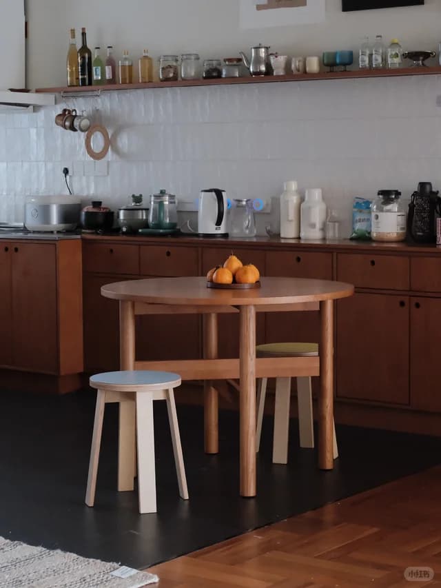 Warm Wood Dining Table shown in DIO SPACE archive image 1