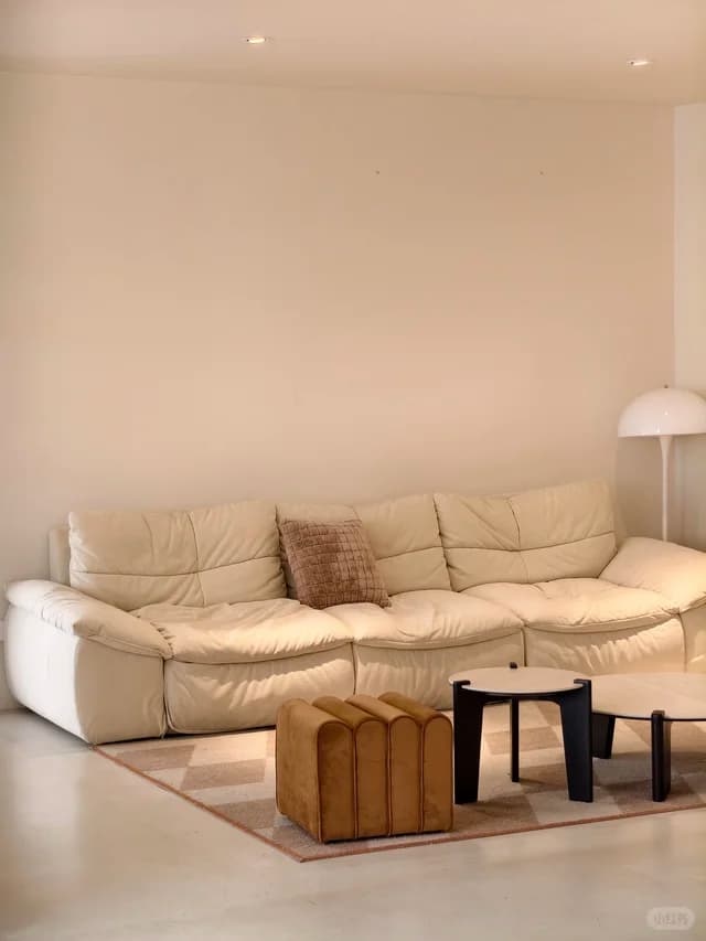 Relaxed Fabric Sofa shown in DIO SPACE archive image 1